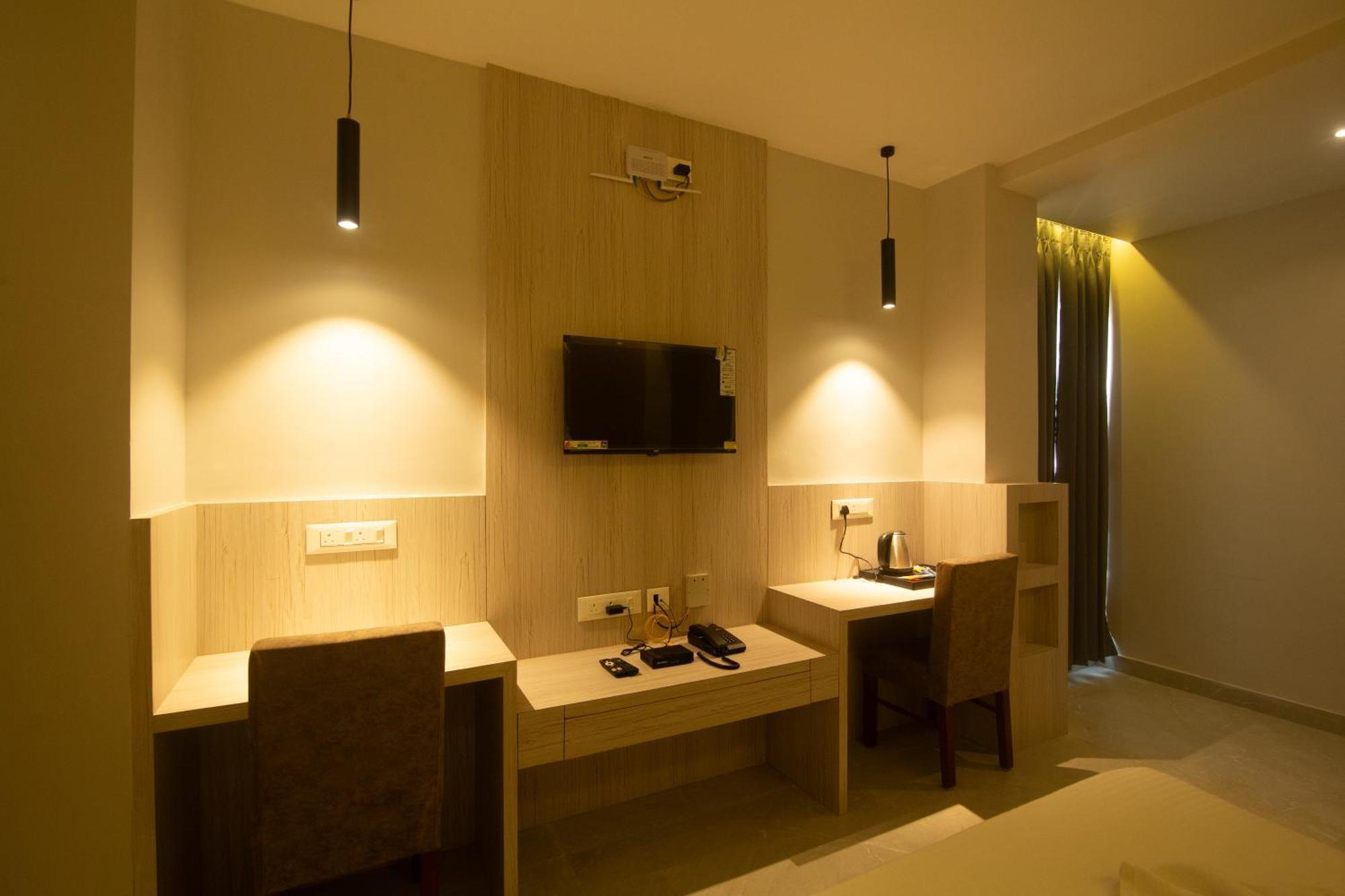 Hotel Palace View Murshidabad Esterno foto